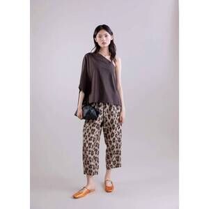 NEW PSOPHIA savanna shadow slouchy pants with pleats in animal print